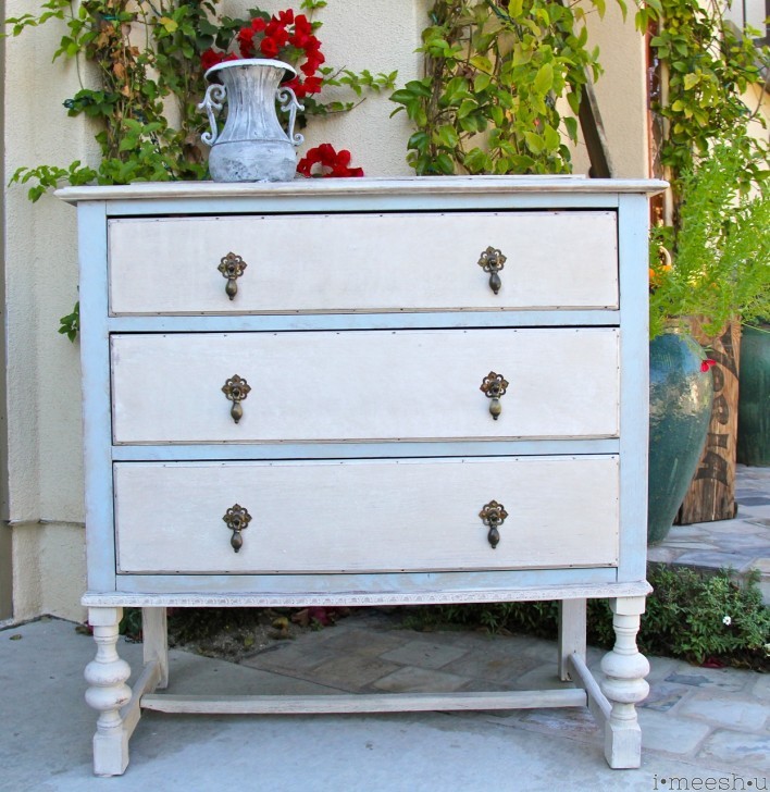 Annie Sloan Louis Blue and Old Ochre painted dresser