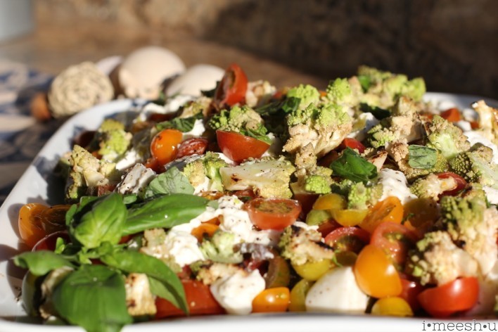 roasted-broccoli-burrata-tomato-salad